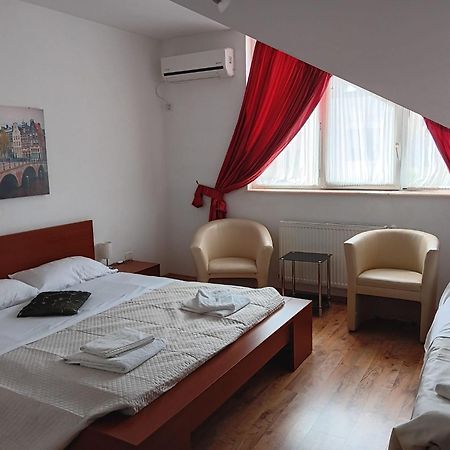 Hotel Vila Veneto Temesvár Kültér fotó