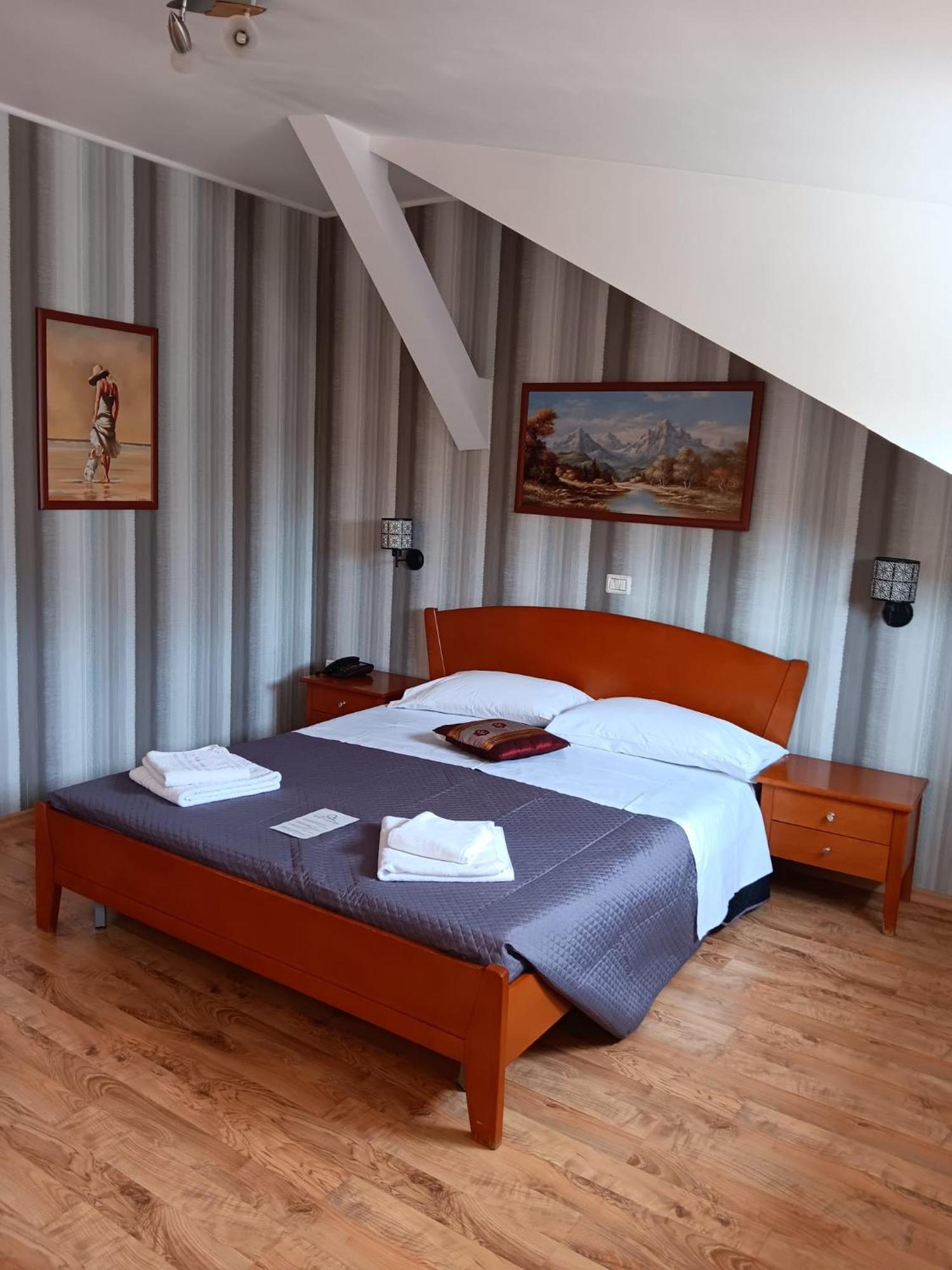 Hotel Vila Veneto Temesvár Kültér fotó