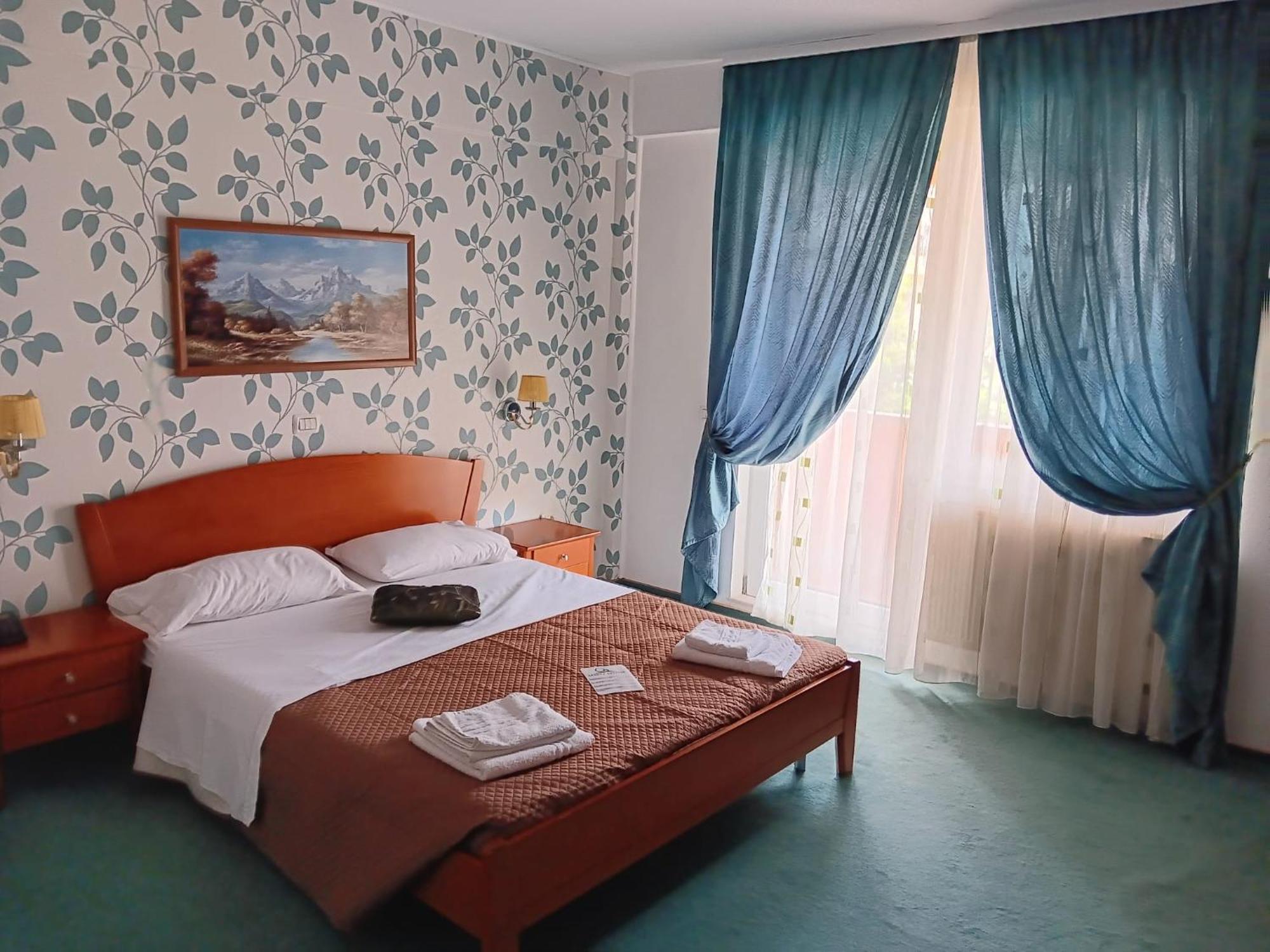 Hotel Vila Veneto Temesvár Kültér fotó
