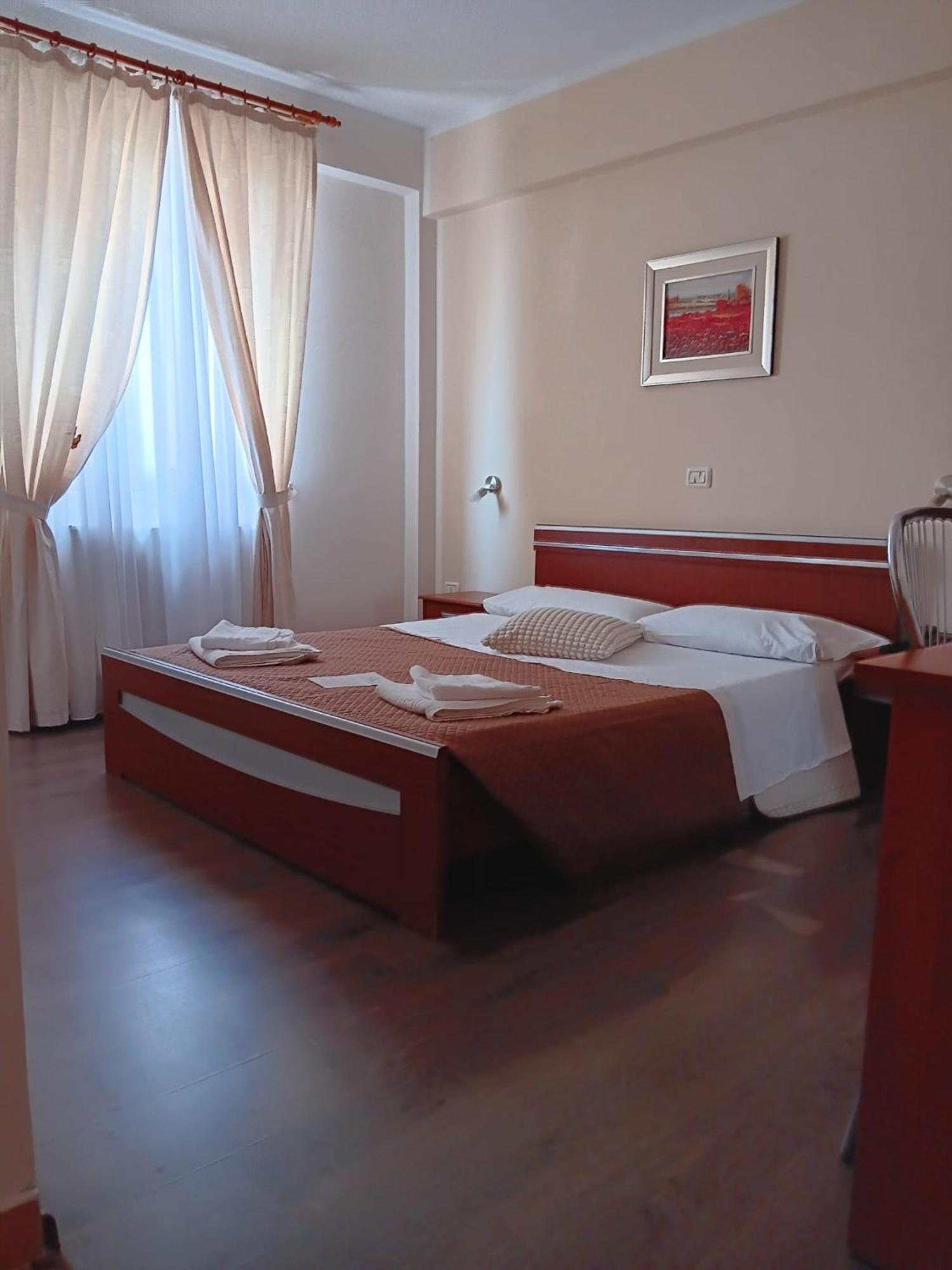 Hotel Vila Veneto Temesvár Kültér fotó